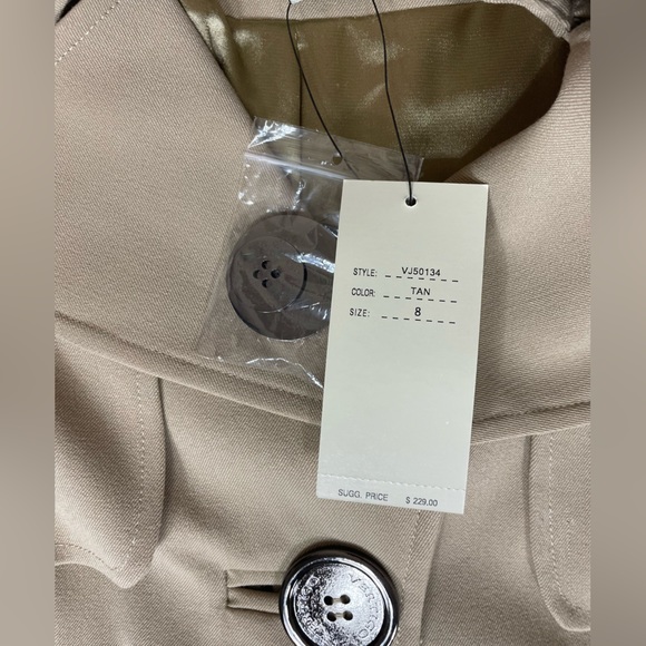 NWT Vertigo Paris Short Trench Jacket in Tan - Picture 11 of 16